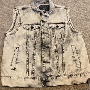 Mens button up vest